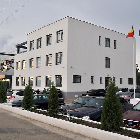 Hotel Emd Bacau Exterior photo